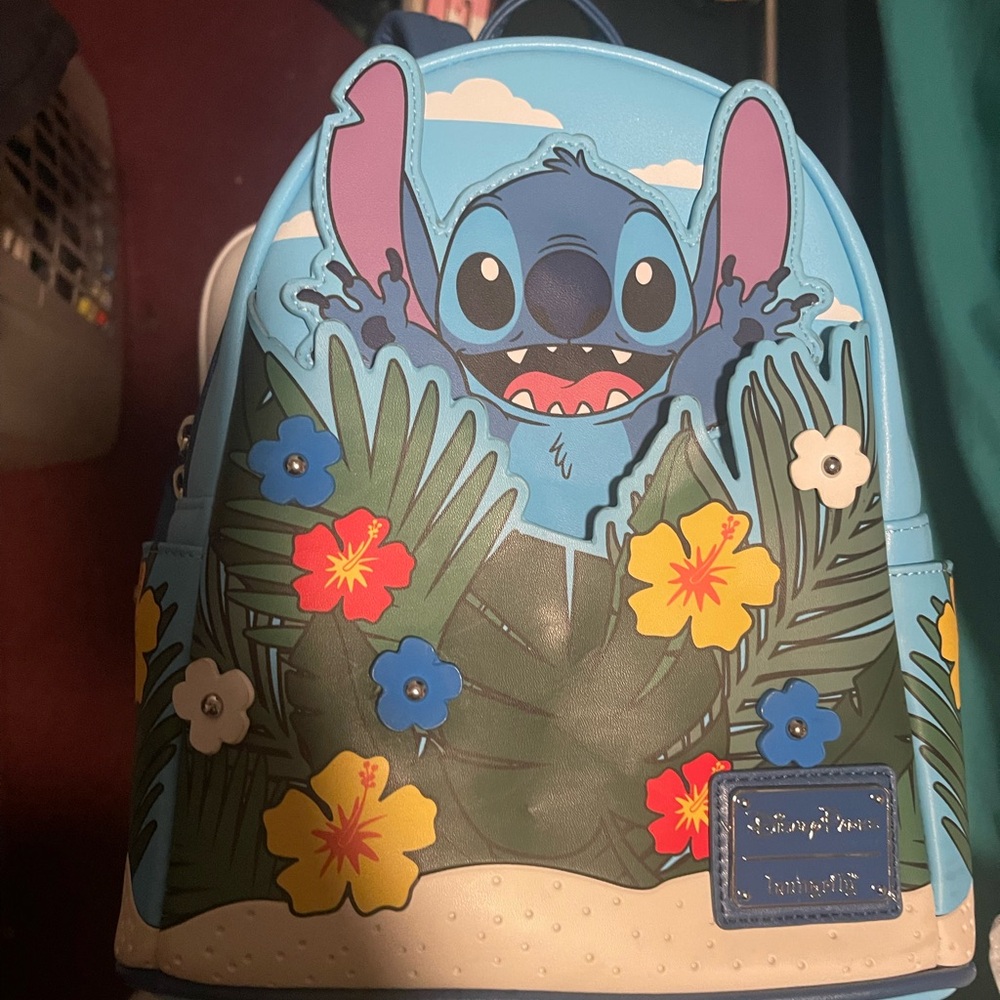 Stitch loungeFly